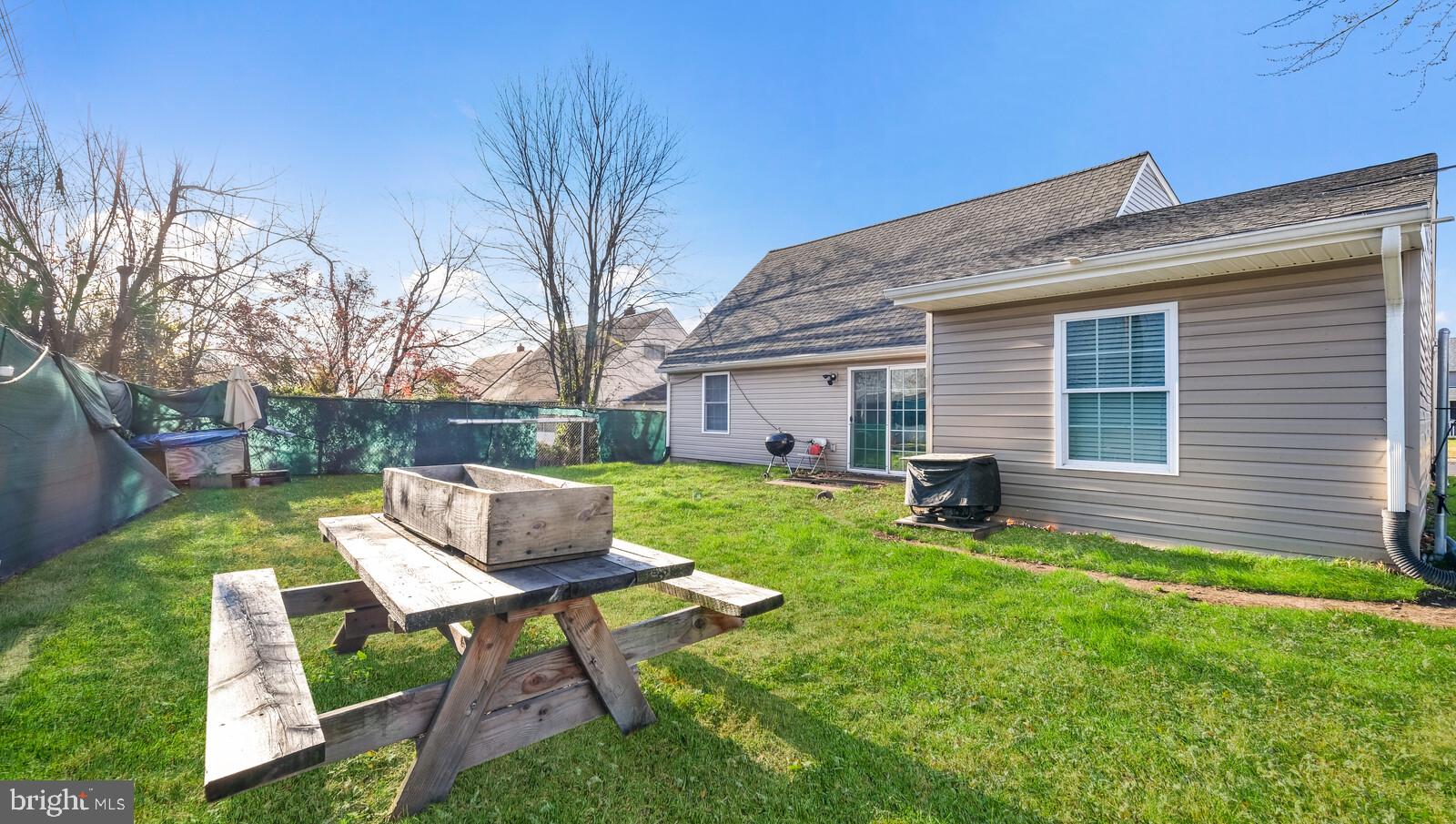 36 Gingerbush Road Levittown, PA 19057 - Photo 23 of 24 Gallery Image 23