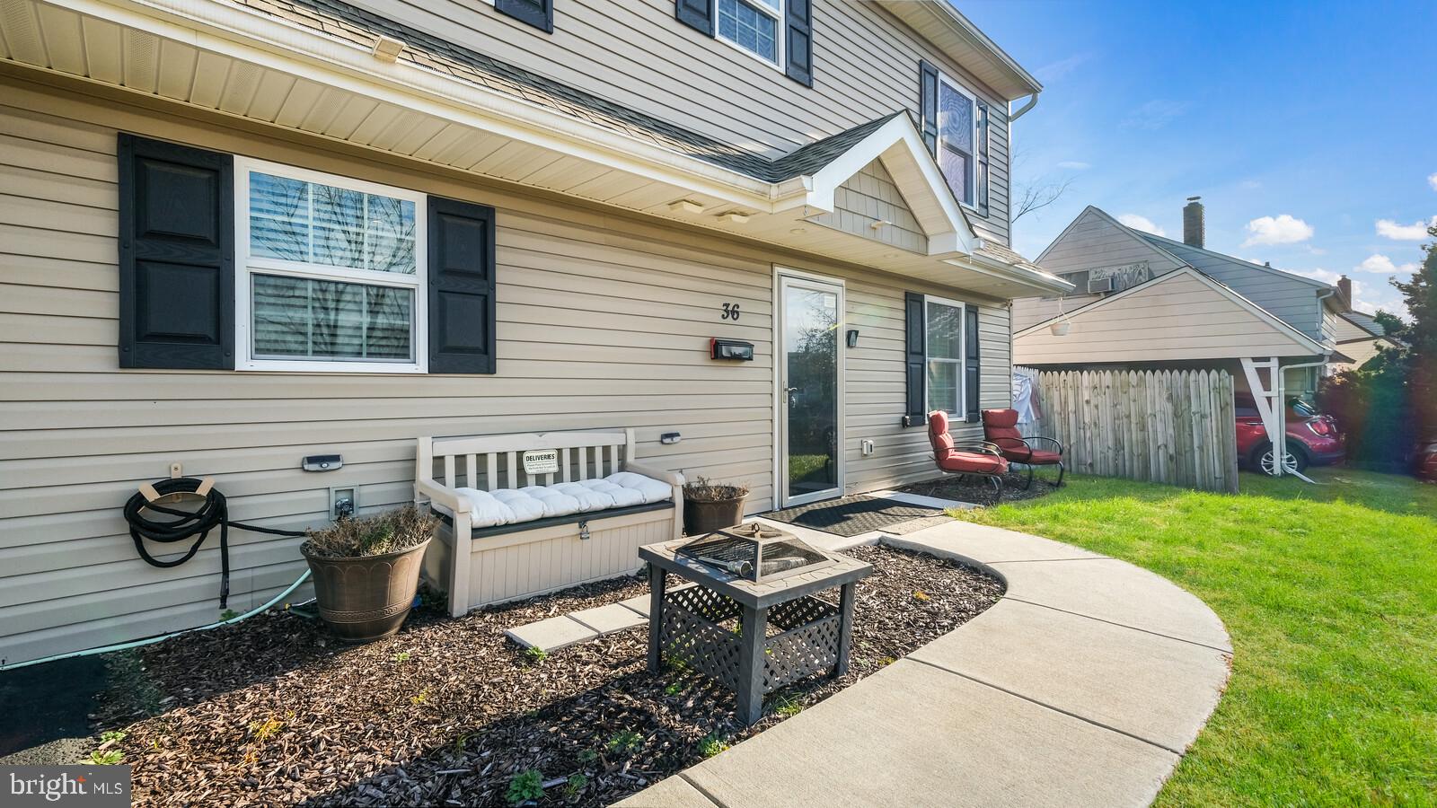 36 Gingerbush Road Levittown, PA 19057 - Photo 4 of 24 Gallery Image 4