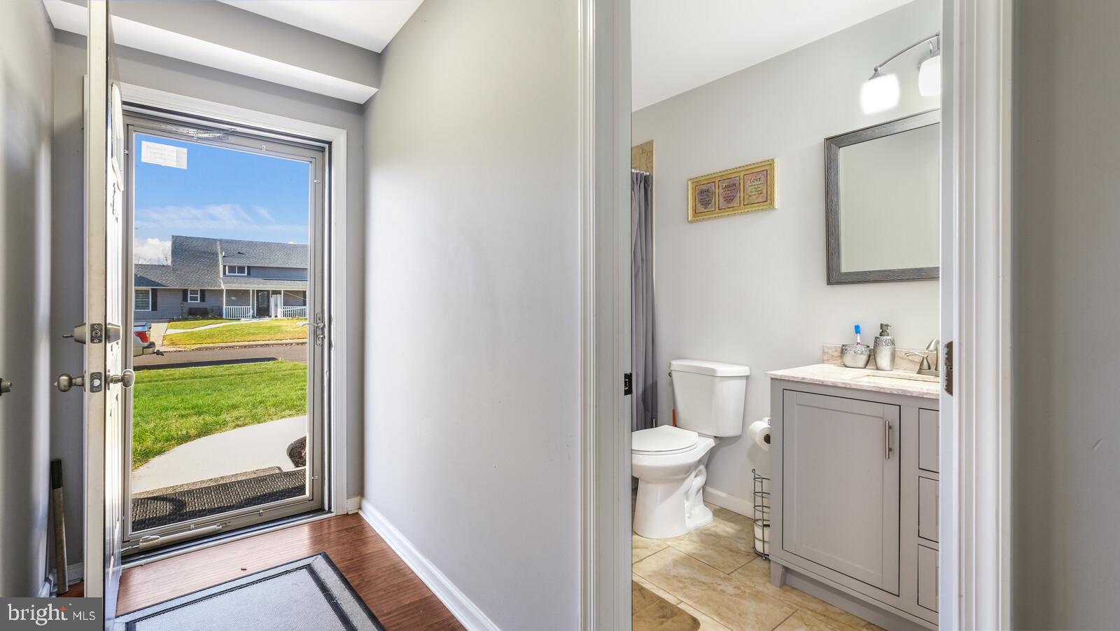 36 Gingerbush Road Levittown, PA 19057 - Photo 9 of 24 Gallery Image 9