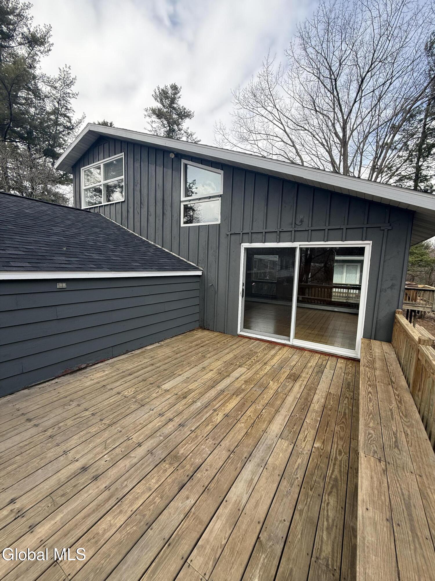 2080 Van Antwerp Road Niskayuna, NY 12309 - Photo 31 of 35 IMG_3843