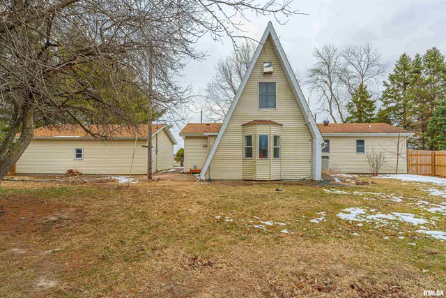 $275,000 | 6897 North Cantrall Creek Road, Cantrall, IL 62625