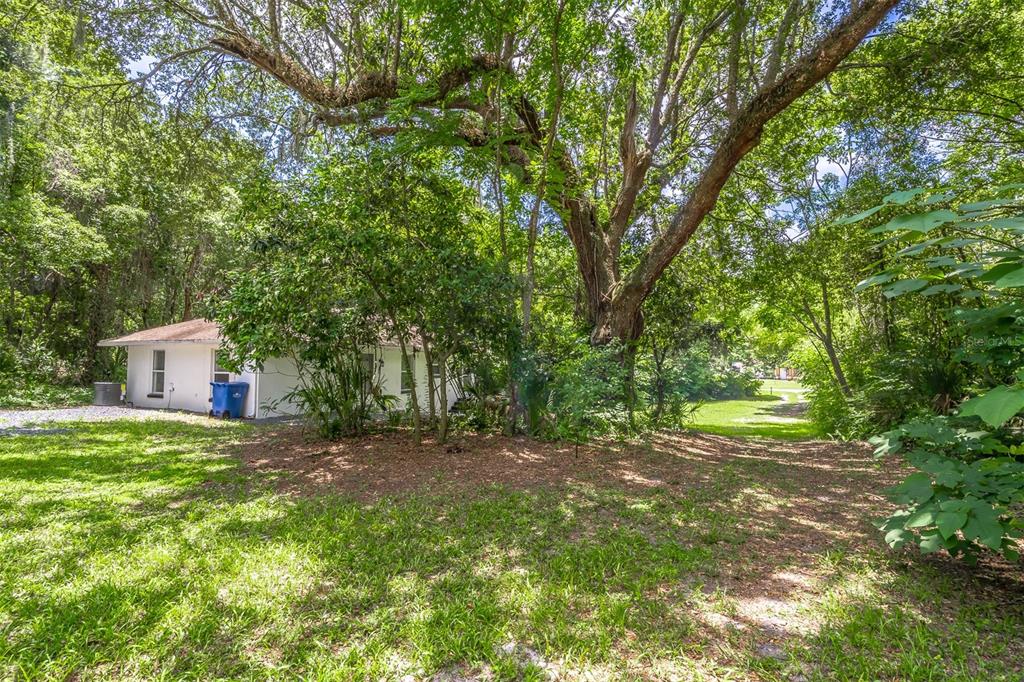 497 West Beresford Road DeLand, FL 32720 - Photo 32 of 44