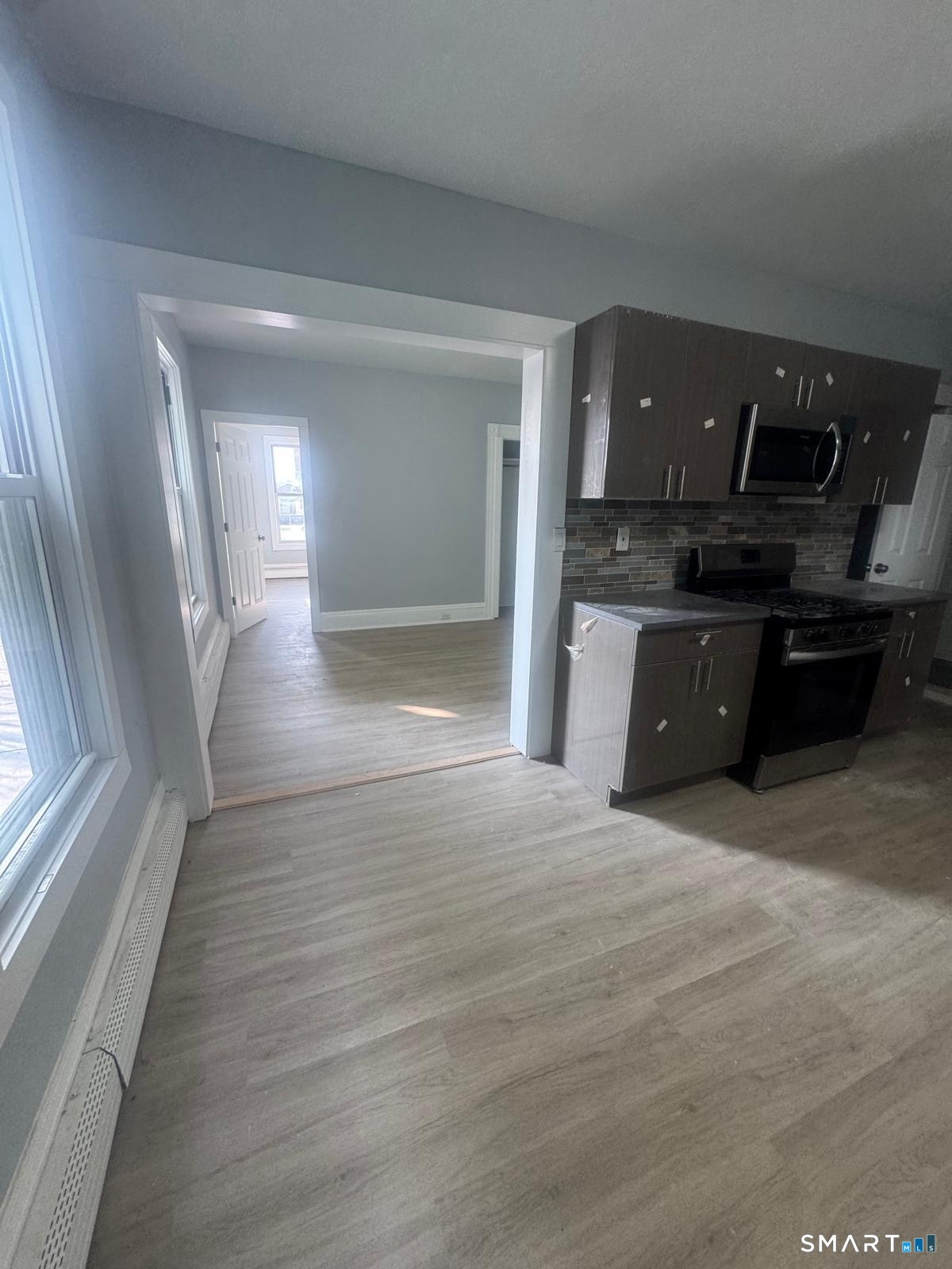 105 Caroline Street, Unit 3 Bridgeport, CT 06608 - Photo 3 of 7