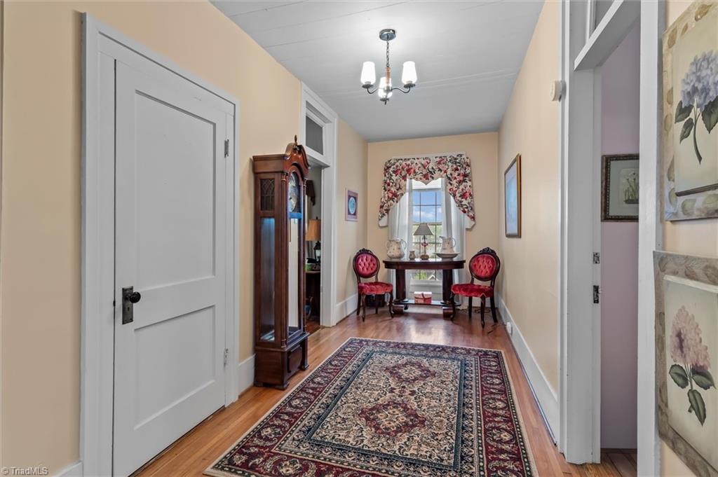 519 Maple Street Mount Airy, NC 27030 - Photo 11 of 20 Upper Hall