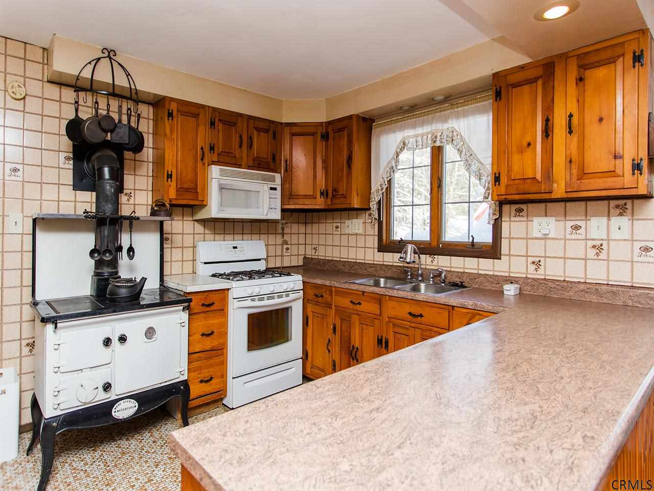 145 Finley Road Milton, NY 12020 - Photo 2 of 15 Photo 2