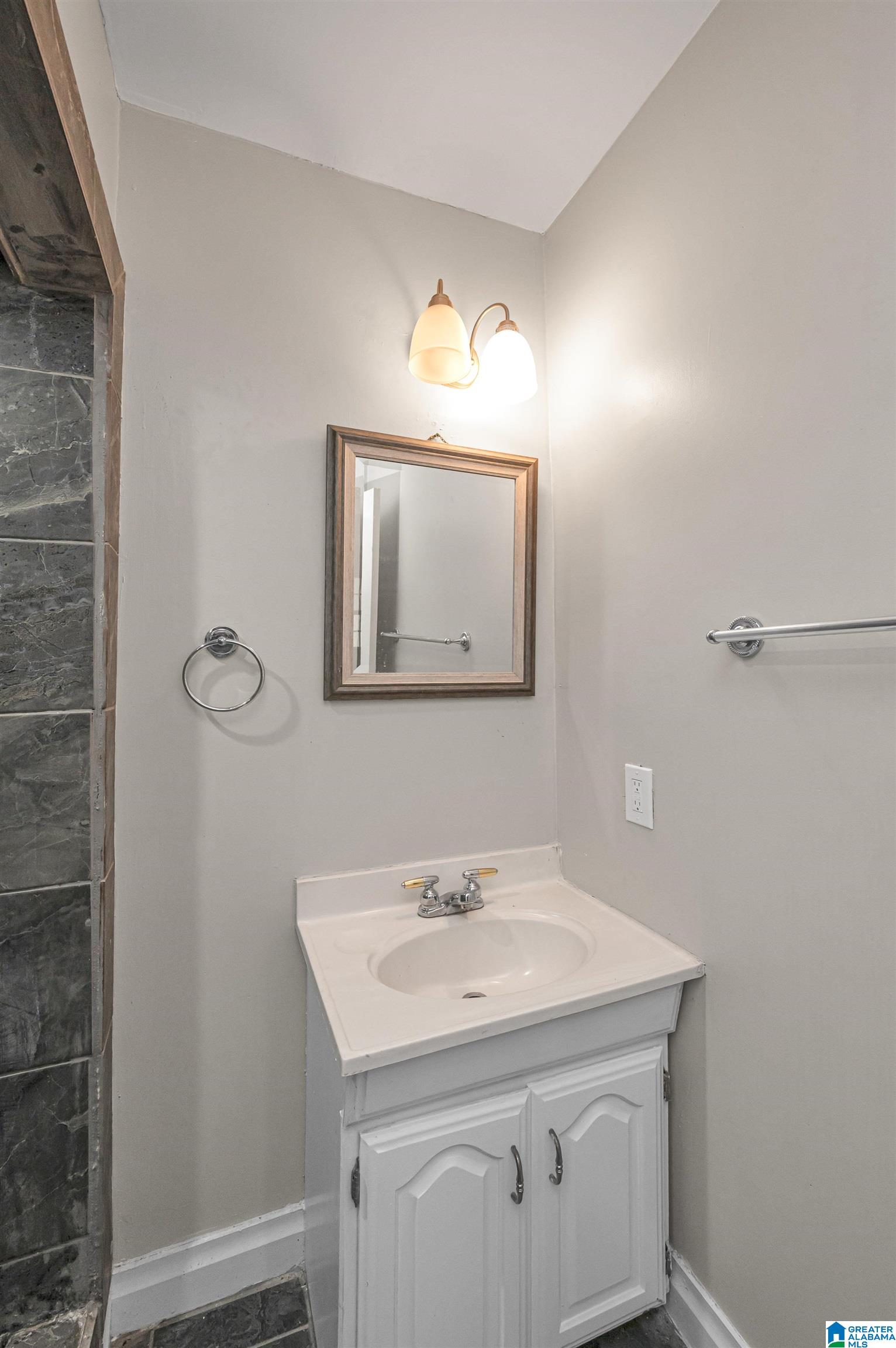 118 Cedar Street Bessemer, AL 35023 - Photo 21 of 28