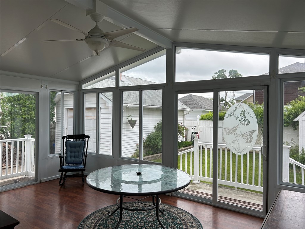 12 Bloomfield Street Pawtucket, RI 02861 - Photo 14 of 46