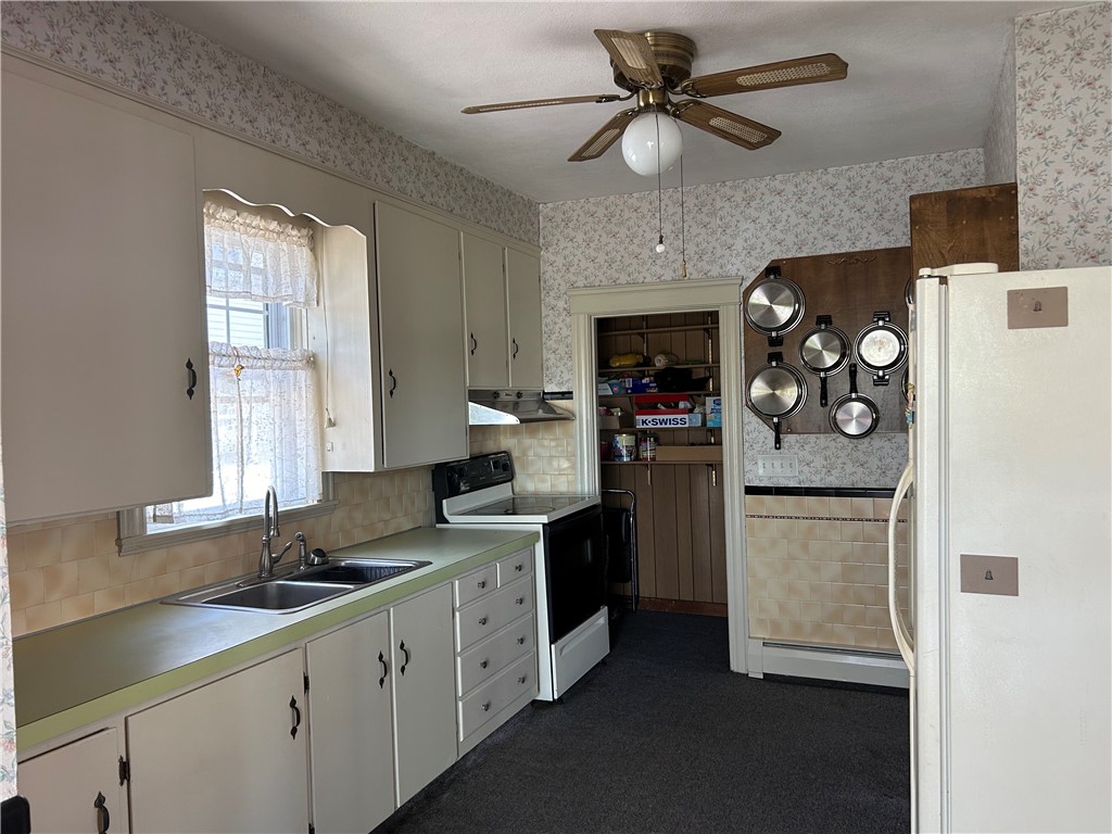 12 Bloomfield Street Pawtucket, RI 02861 - Photo 15 of 46