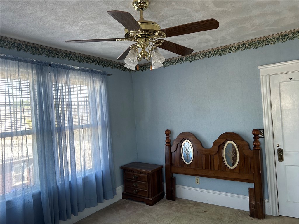 12 Bloomfield Street Pawtucket, RI 02861 - Photo 31 of 46