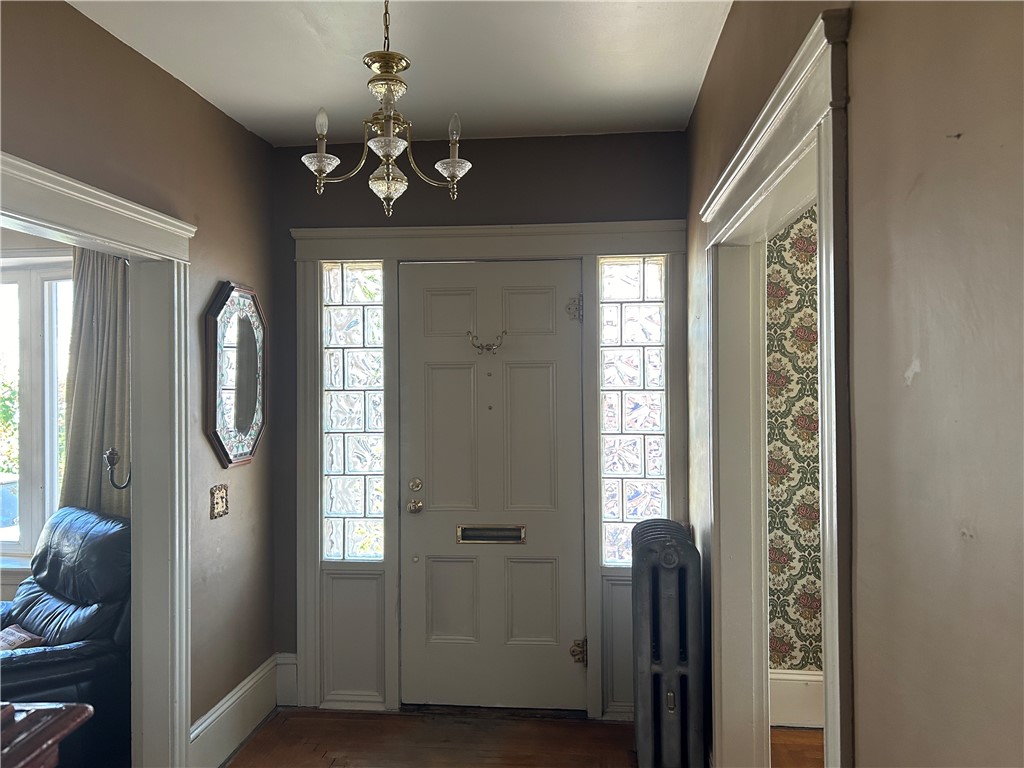 12 Bloomfield Street Pawtucket, RI 02861 - Photo 4 of 46