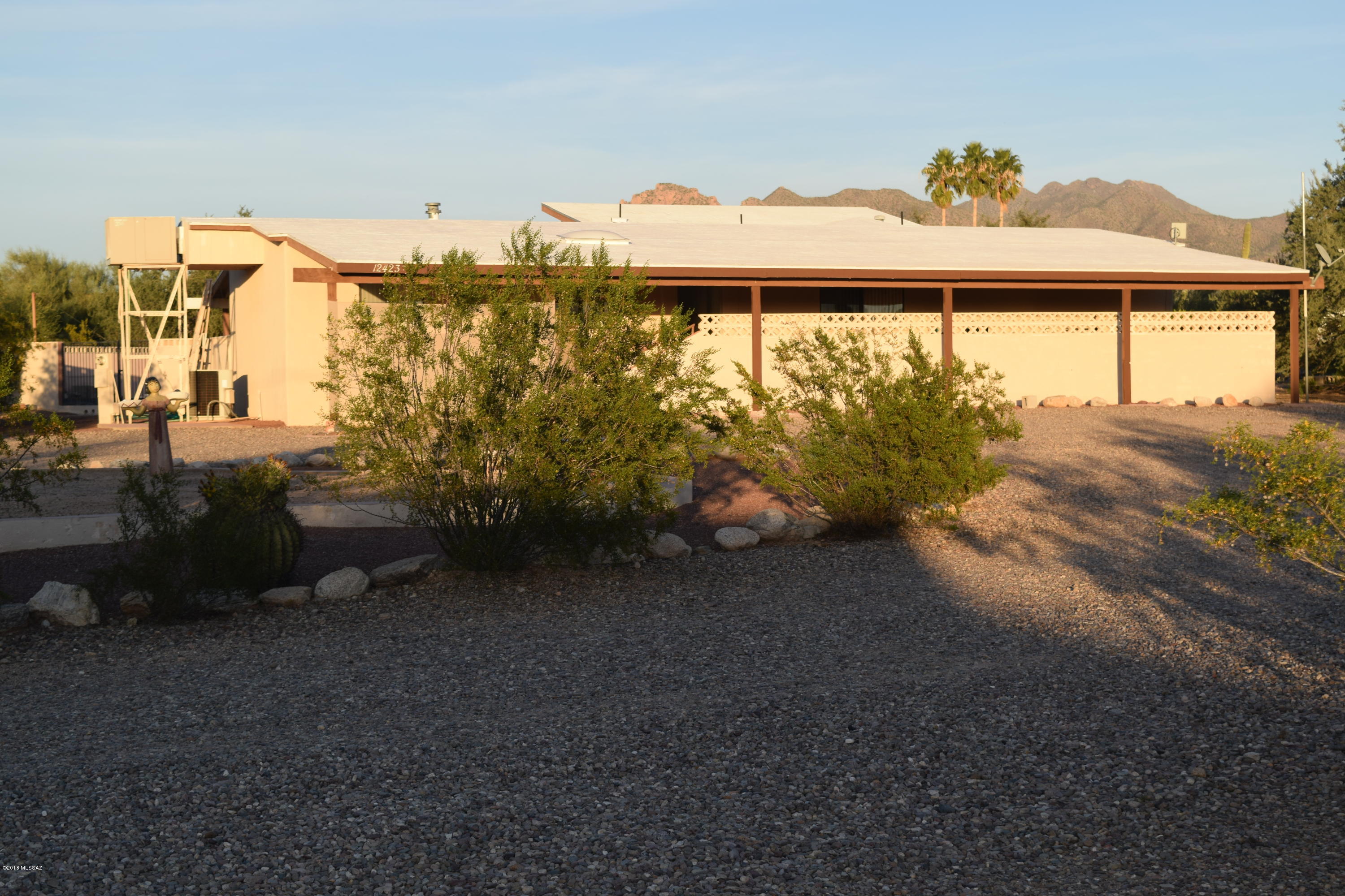 12423 West Mile Wide Road Tucson, AZ 85743 - Photo 5 of 50 Gallery Image 5