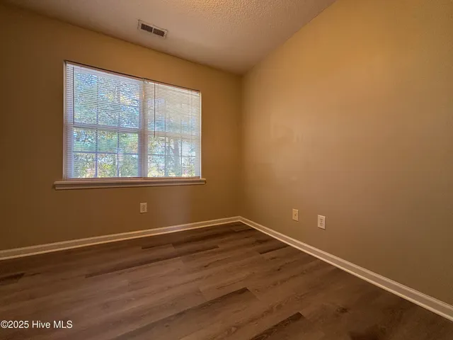 $1,500 | 46 Pirates Cove Drive, Swansboro, NC 28584