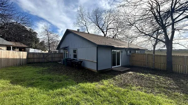$1,495 | 6038 Calloway Court, Fort Worth, TX 76114