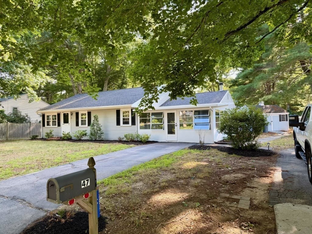 47 Starr Road Bridgewater, MA 02324 - Photo 2 of 22 Gallery Image 2