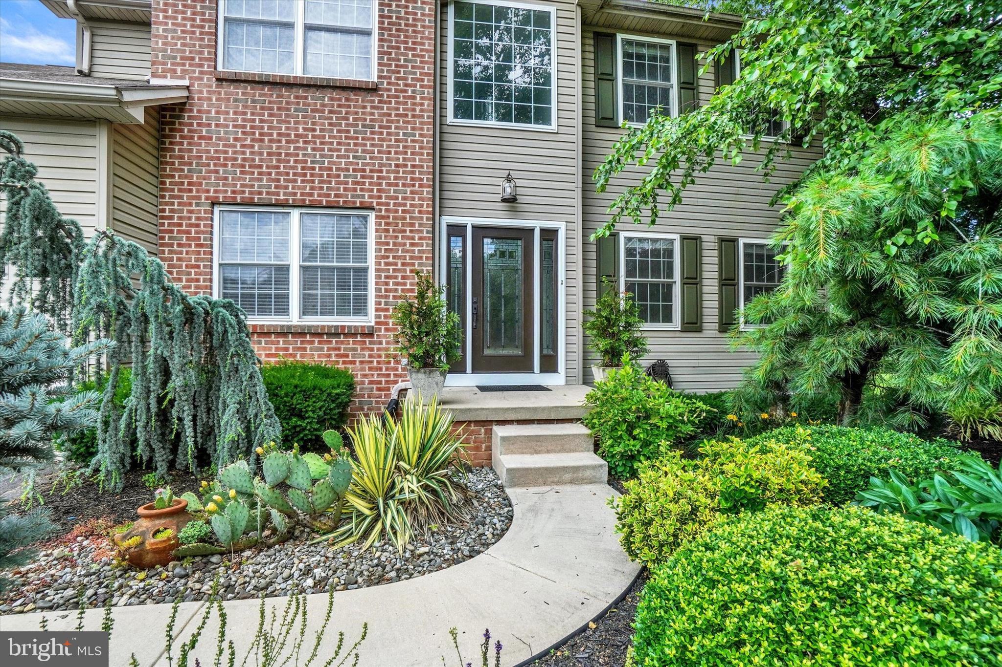 857 Willow Ridge Court York, PA 17404 - Photo 2 of 27 front view of a house