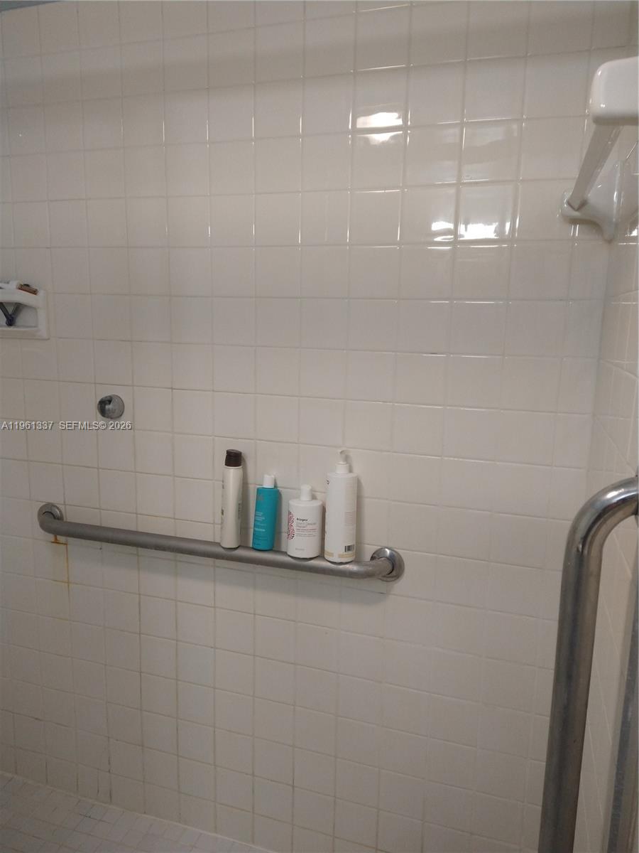 7554 Stirling Road, Unit 105 Davie, FL 33024 - Photo 11 of 22