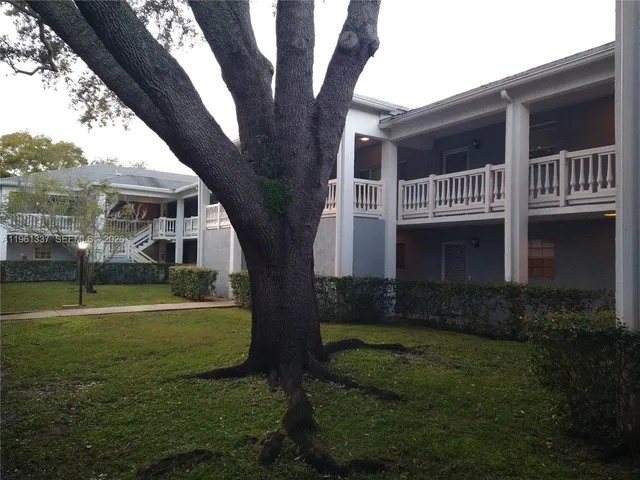 $197,500 | 7554 Stirling Road, Unit 105, Davie, FL 33024