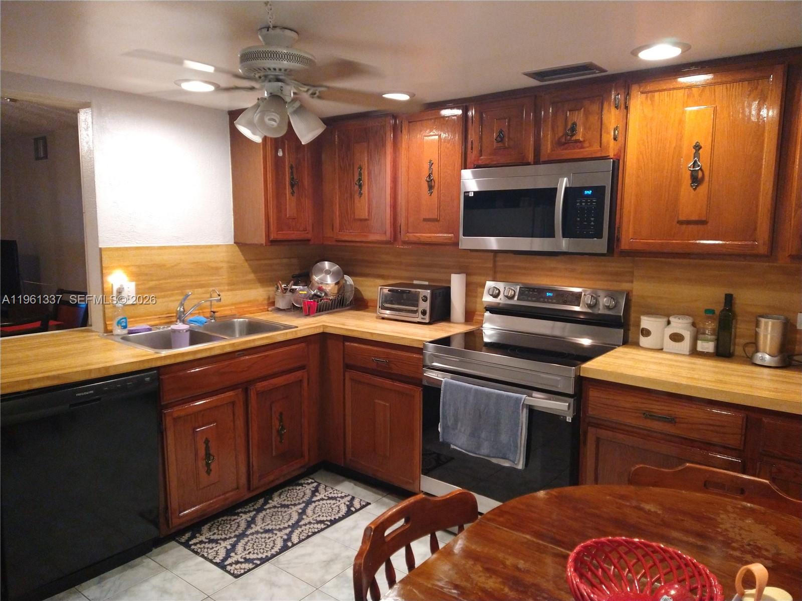 7554 Stirling Road, Unit 105 Davie, FL 33024 - Photo 3 of 22