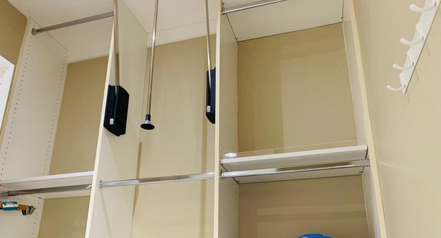 a close up of a shower