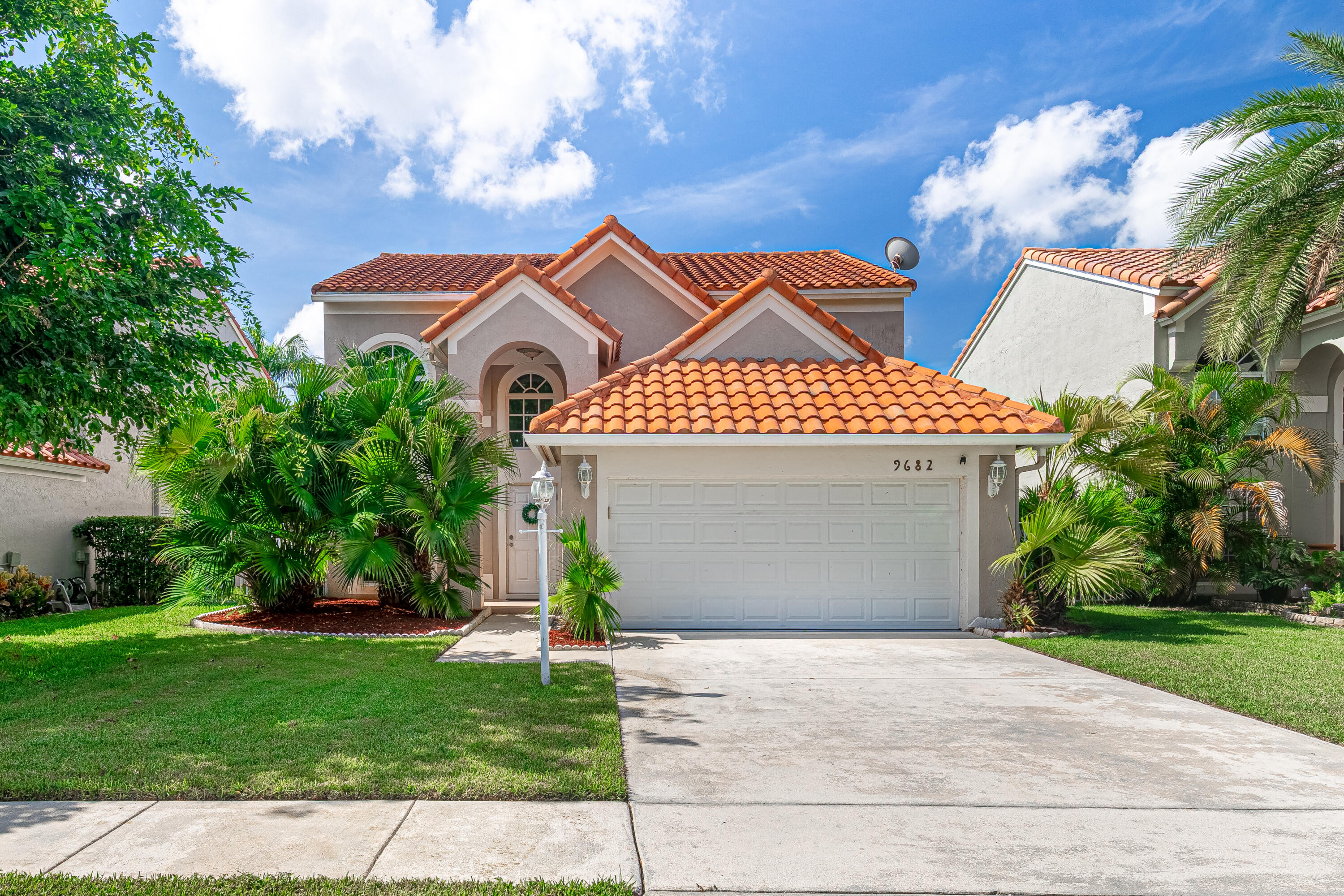 9682 Vía Emilie Boca Raton, FL 33428 - Photo 3 of 35 Front Home