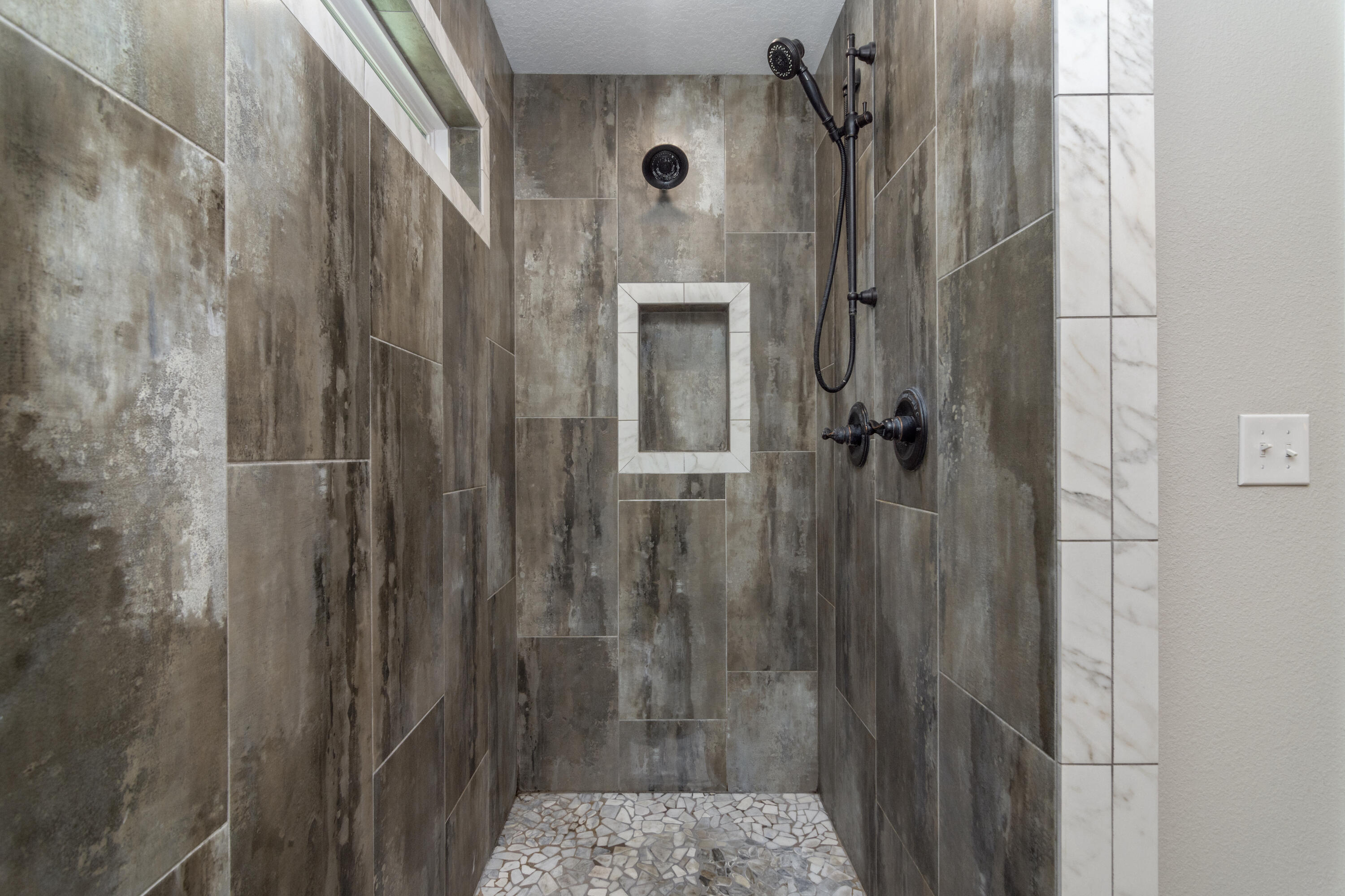 5822 Dairy Road Baker, FL 32531 - Photo 34 of 47 a bathroom with a shower
