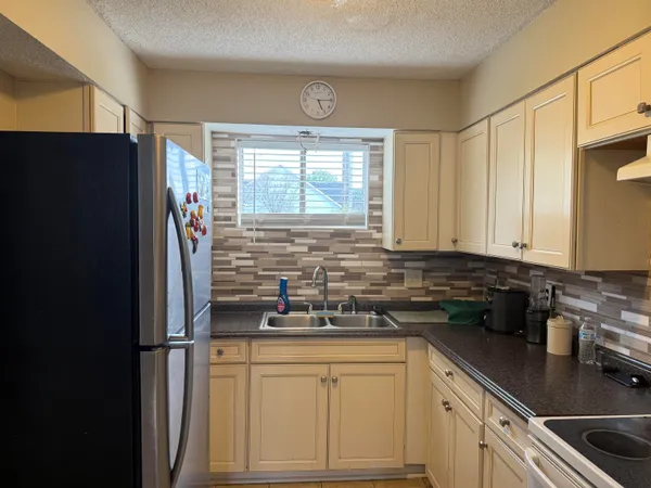 $1,300 | 2000 Greens Boulevard, Unit WILLOW RUN, Myrtle Beach, SC 29577