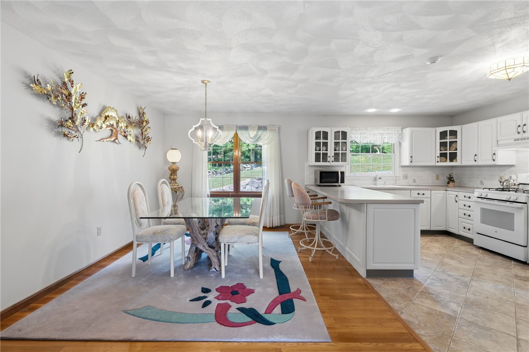203 Tara Lane Woonsocket, RI 02895 - Photo 11 of 45