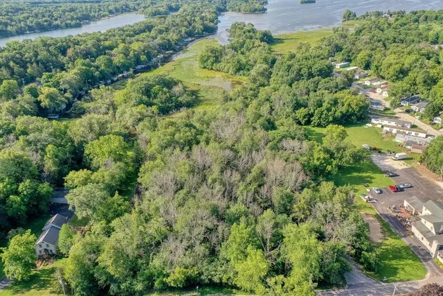 $279,900 | 18 Road L Merton Wi 53066, Oconomowoc, WI 53066