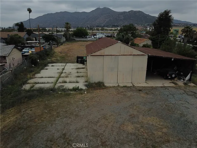 a view of a terrace with a yard