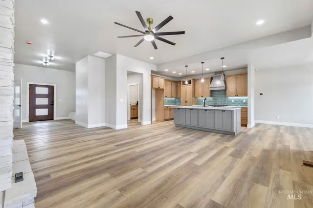 $664,900 | 3716 North 3694th Street East, Kimberly, ID 83341