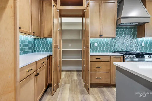 $664,900 | 3716 North 3694th Street East, Kimberly, ID 83341