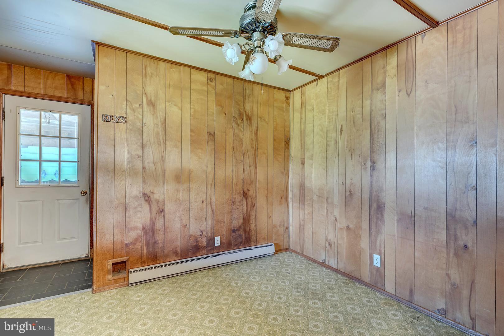57 Plain Dealing Road Magnolia, DE 19962 - Photo 13 of 64 a view of a bathroom with shower and a bathtub