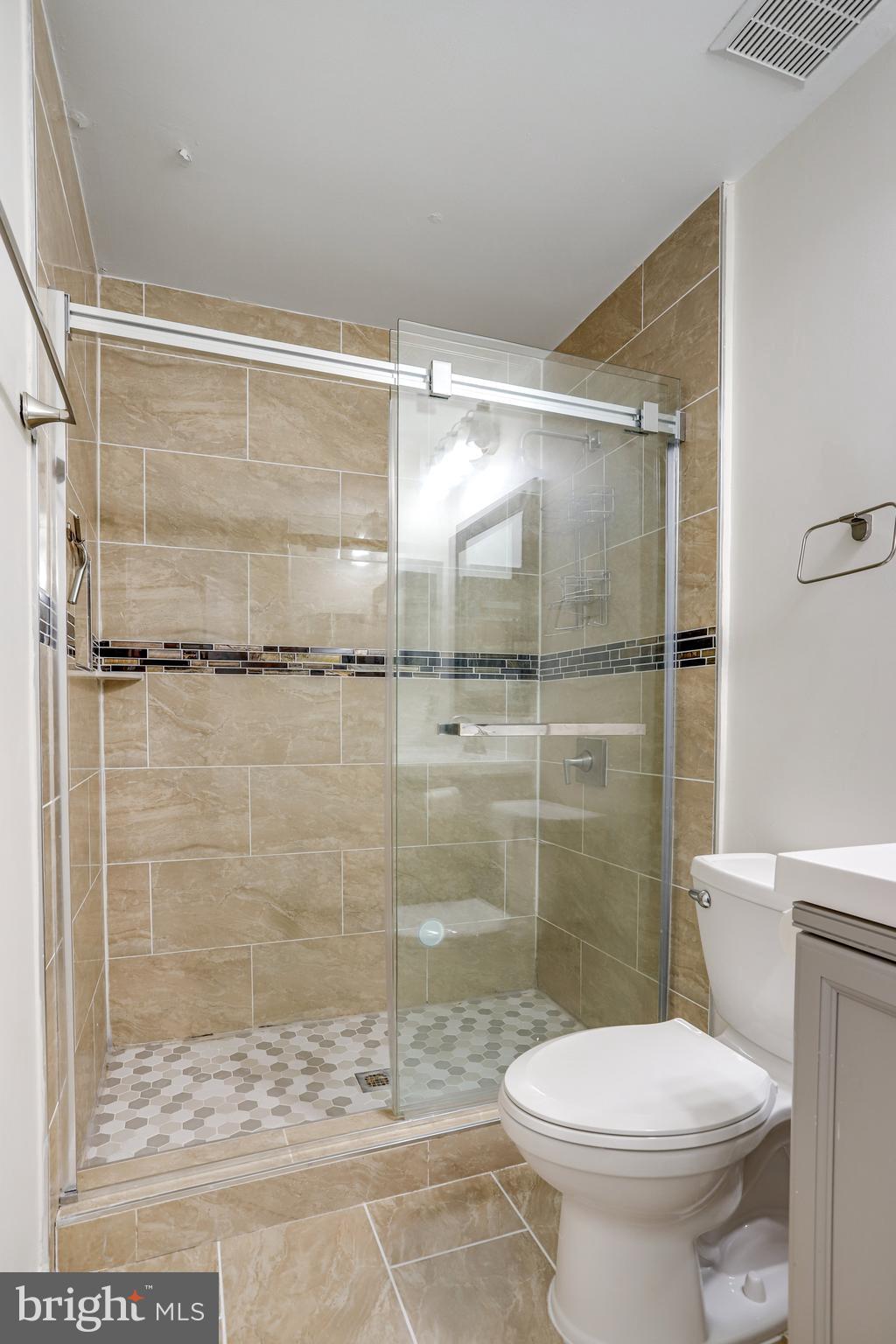 22303 Mayfield Square Sterling, VA 20164 - Photo 22 of 33