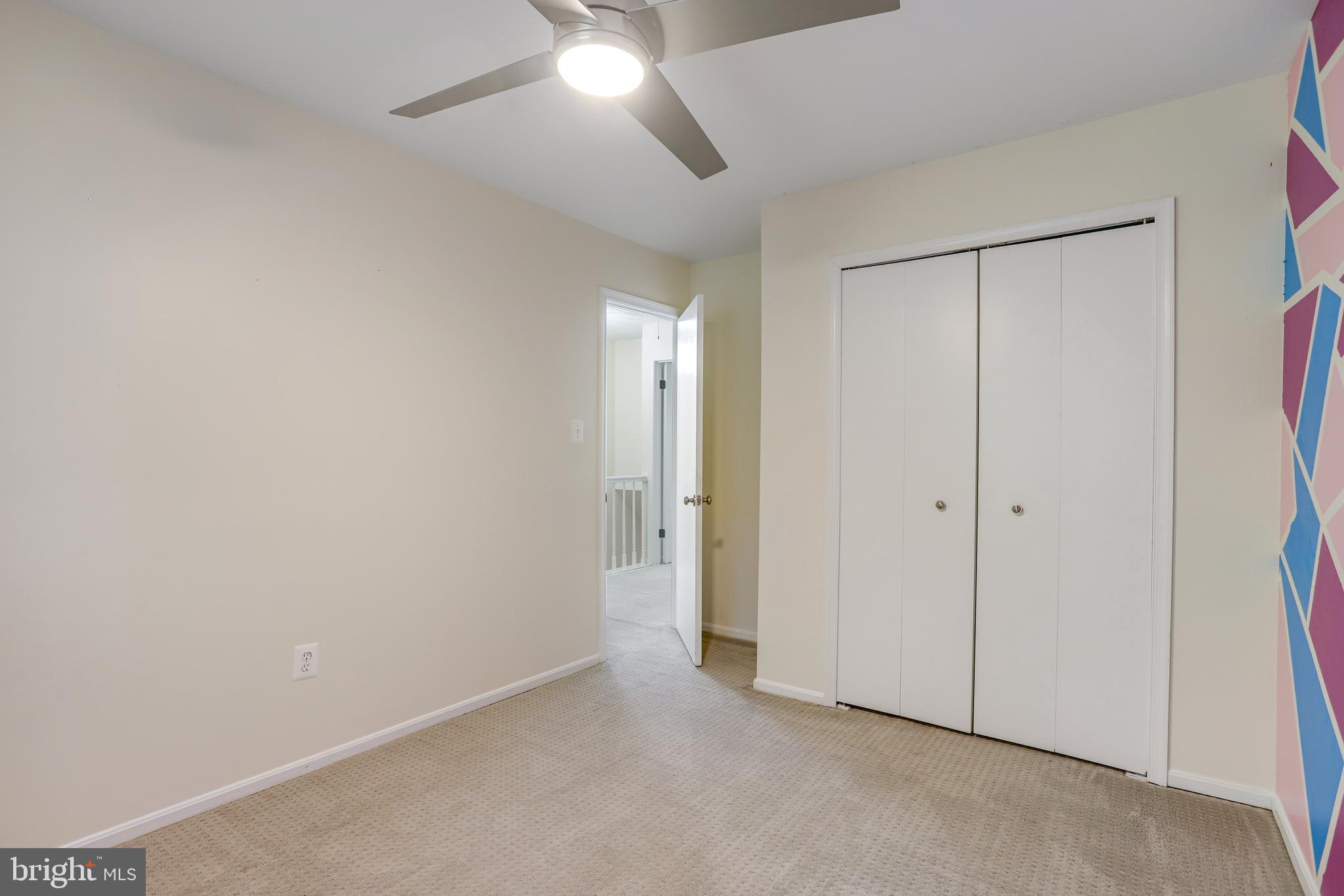 22303 Mayfield Square Sterling, VA 20164 - Photo 24 of 33