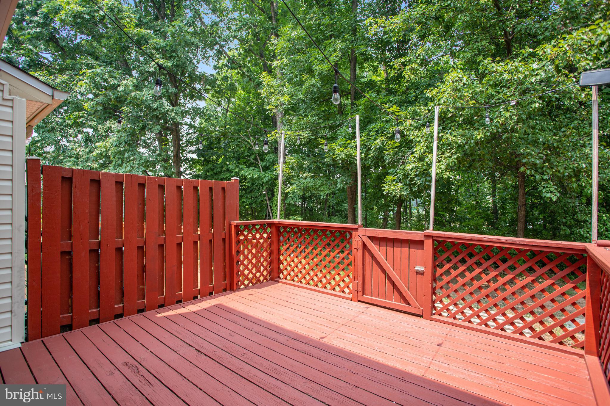 22303 Mayfield Square Sterling, VA 20164 - Photo 28 of 33