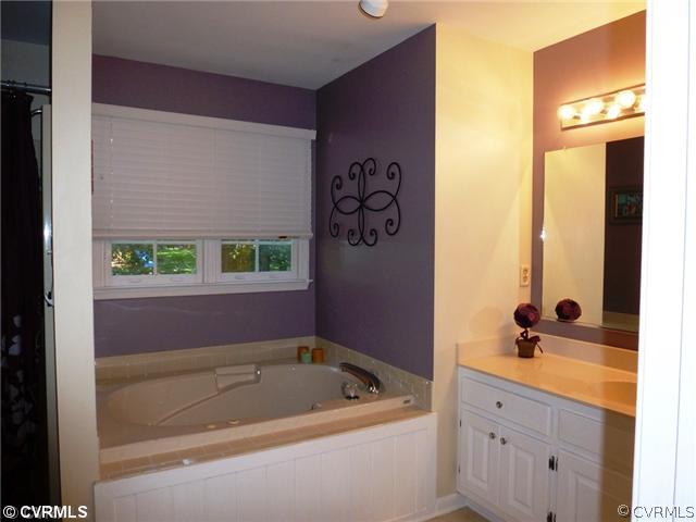 2301 Shadow Ridge Court Midlothian, VA 23112 - Photo 11 of 19 Master Bath - Jetted tub, shower