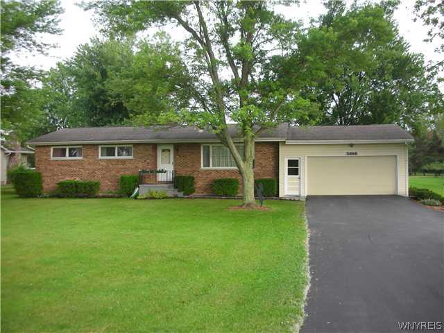 5886 Fisk Road Pendleton, NY 14094 - Photo 1 of 1 Exterior Front
