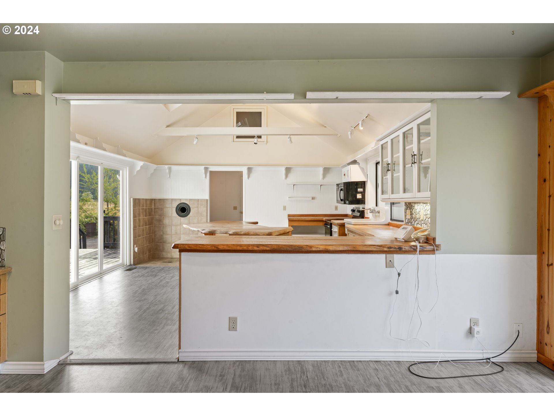 9915 Sweet Creek Road Mapleton, OR 97453 - Photo 14 of 48 Gallery Image 14