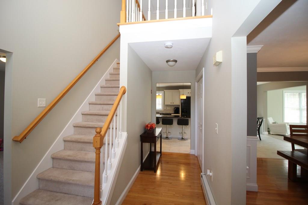 17 Foster Court Gardner, MA 01440 - Photo 3 of 42
