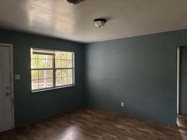 $1,200 | 2406 Country Club Drive, Tallahassee, FL 32301