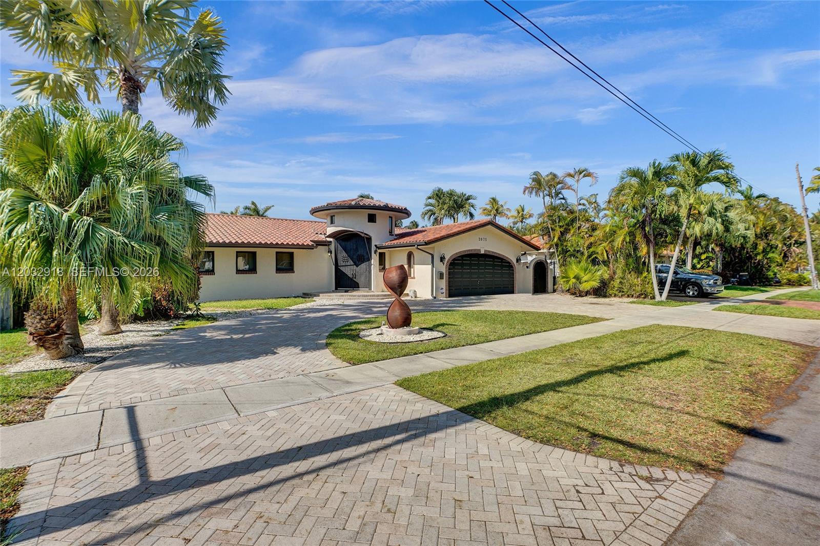 2075 Ixora Road North Miami, FL 33181 - Photo 13 of 32