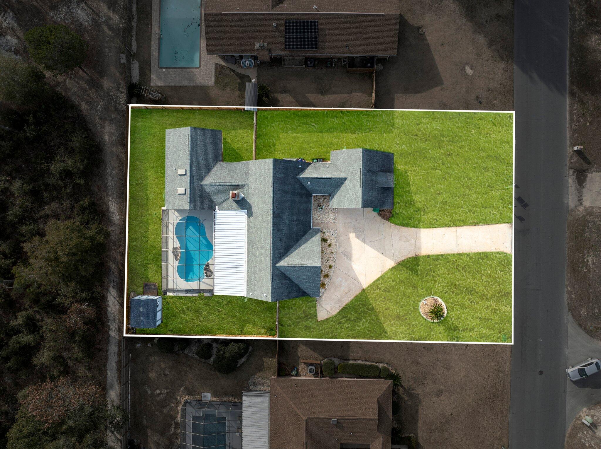 466 Olde Post Road Niceville, FL 32578 - Photo 49 of 49 an aerial view of a house with a yard