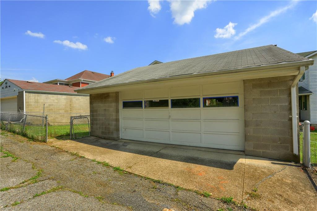 849 Hober Avenue McKees Rocks, PA 15136 - Photo 24 of 24 2 car detached garage.