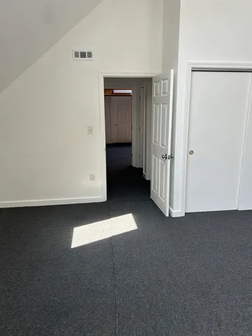 $2,475 | 87 North High Street, Unit B, Derry, NH 03038