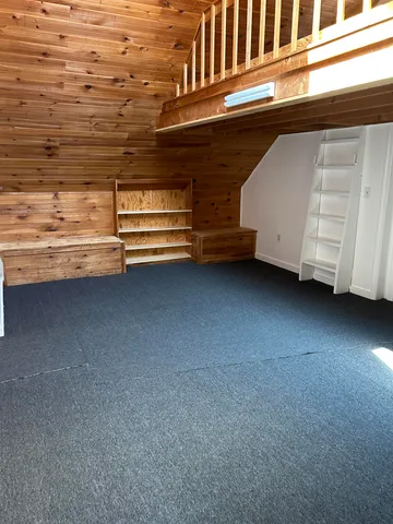 $2,475 | 87 North High Street, Unit B, Derry, NH 03038