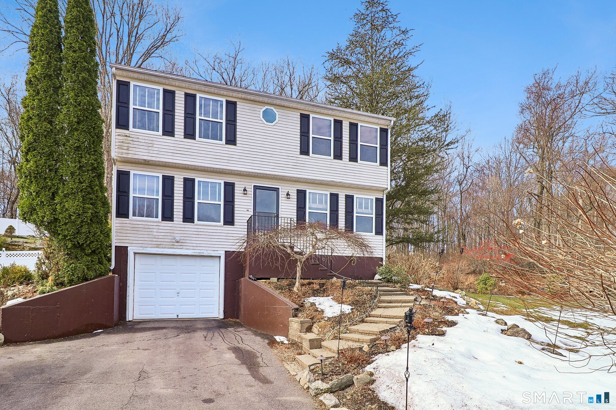 154 Hull Street Ansonia, CT 06401 - Photo 5 of 42