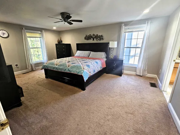 $4,000 | 9 Hibiscus Way, Nashua, NH 03062