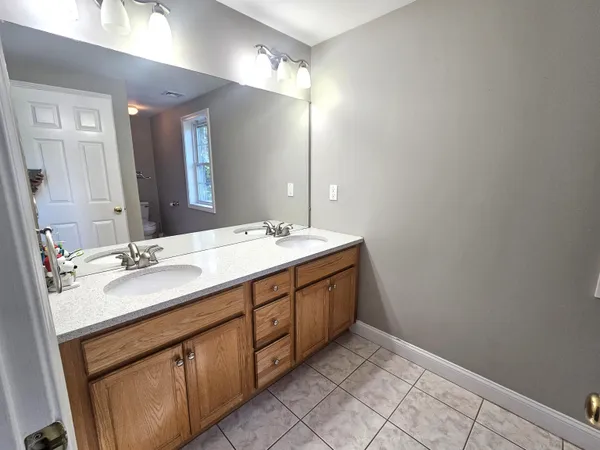 $4,000 | 9 Hibiscus Way, Nashua, NH 03062