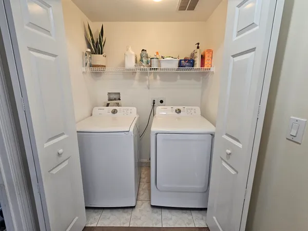 $4,000 | 9 Hibiscus Way, Nashua, NH 03062