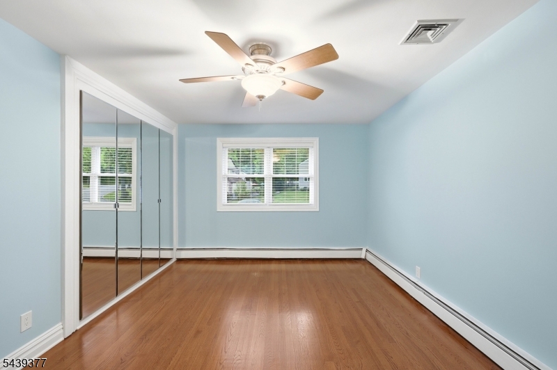 47 Crossbrook Road Livingston, NJ 07039 - Photo 17 of 35